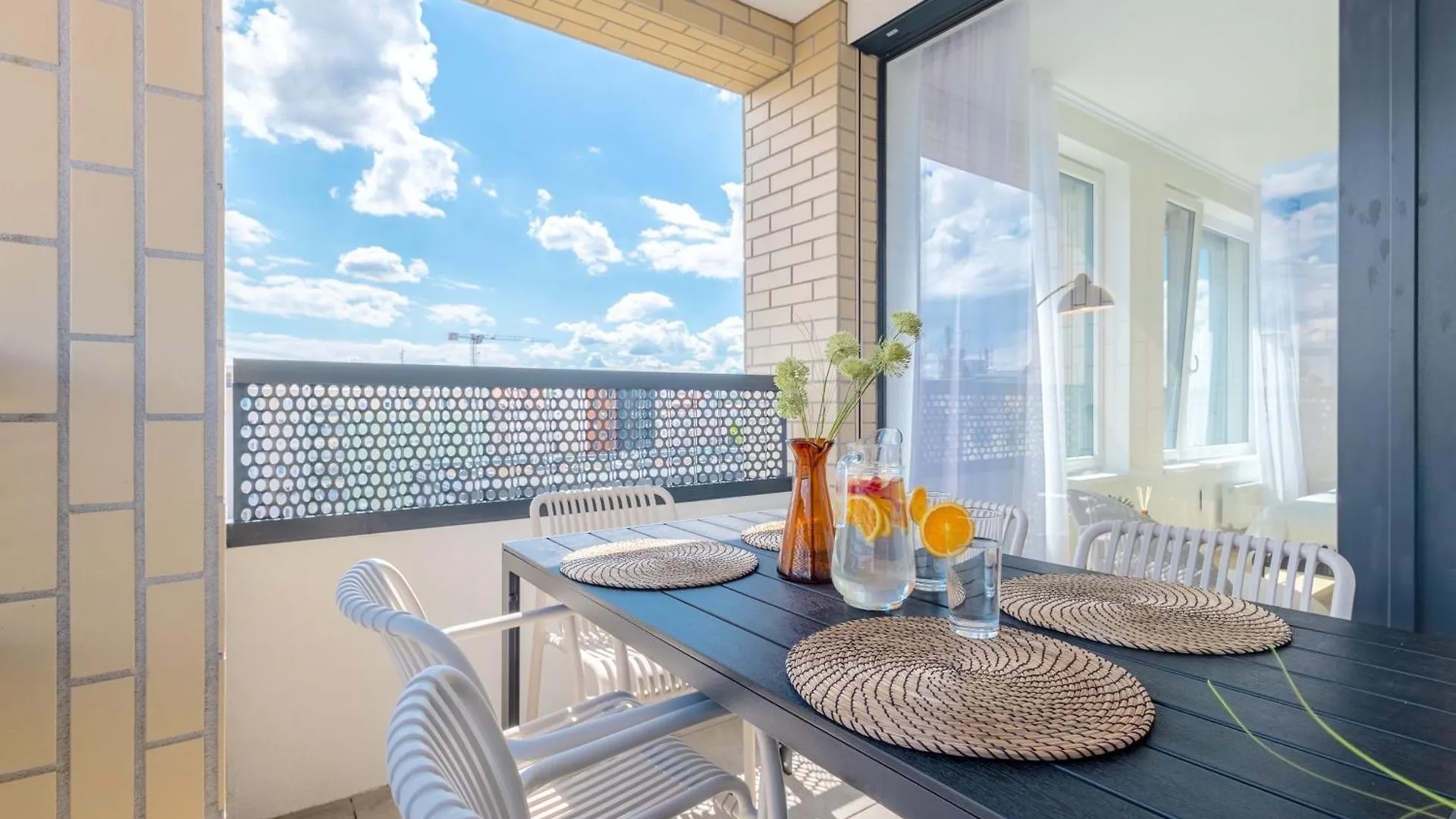 Apartmán Bright 2Br - 7Th Floor, Balcony, Free Parking By Gravity Praha