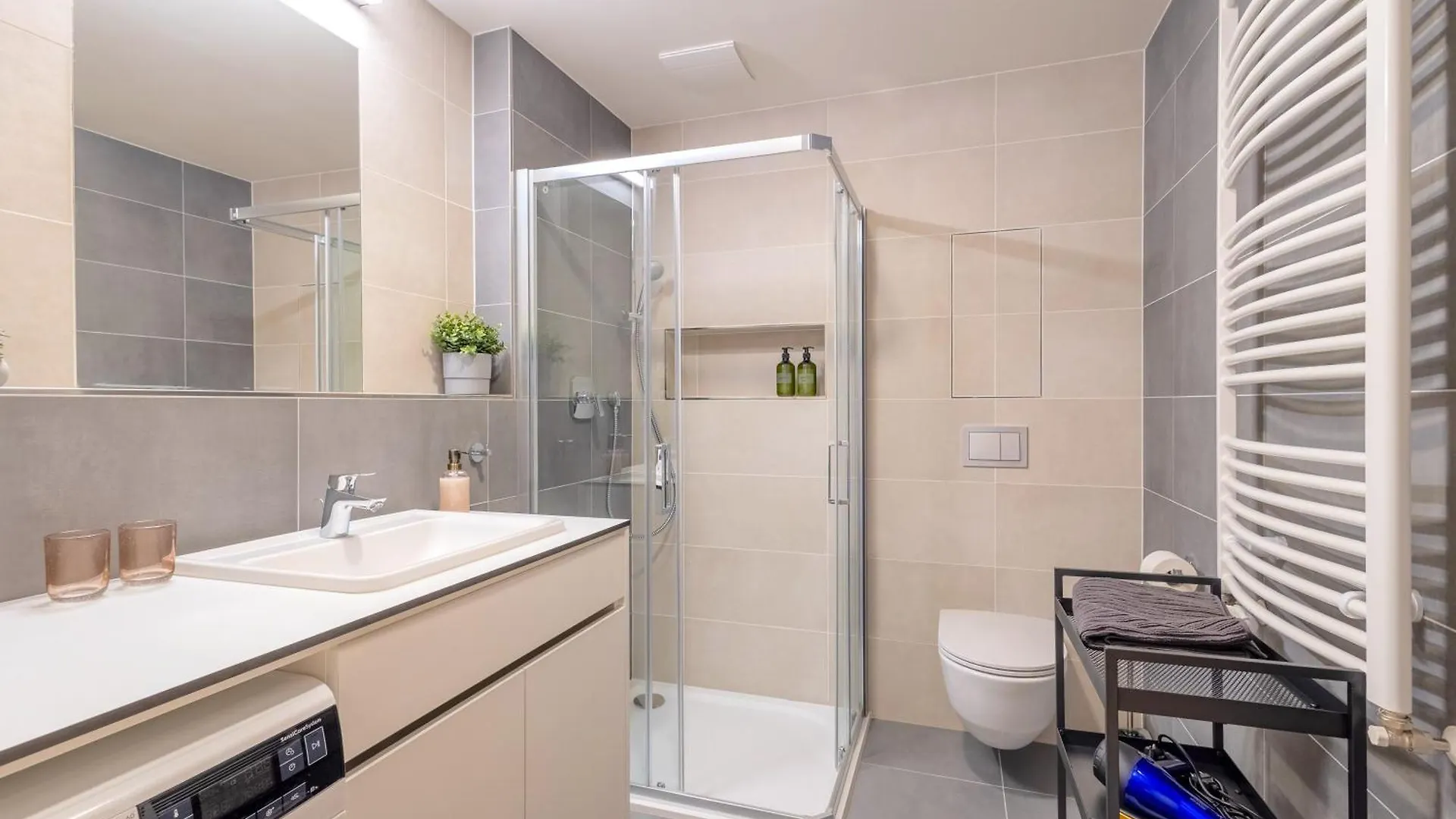 Apartmán Bright 2Br - 7Th Floor, Balcony, Free Parking By Gravity Praha 0*,