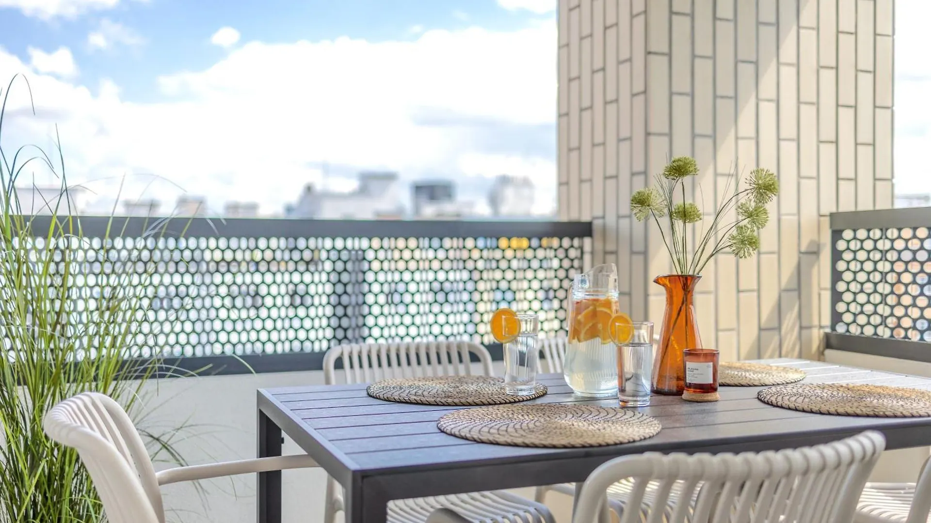 Apartmán Bright 2Br - 7Th Floor, Balcony, Free Parking By Gravity Praha Česká republika
