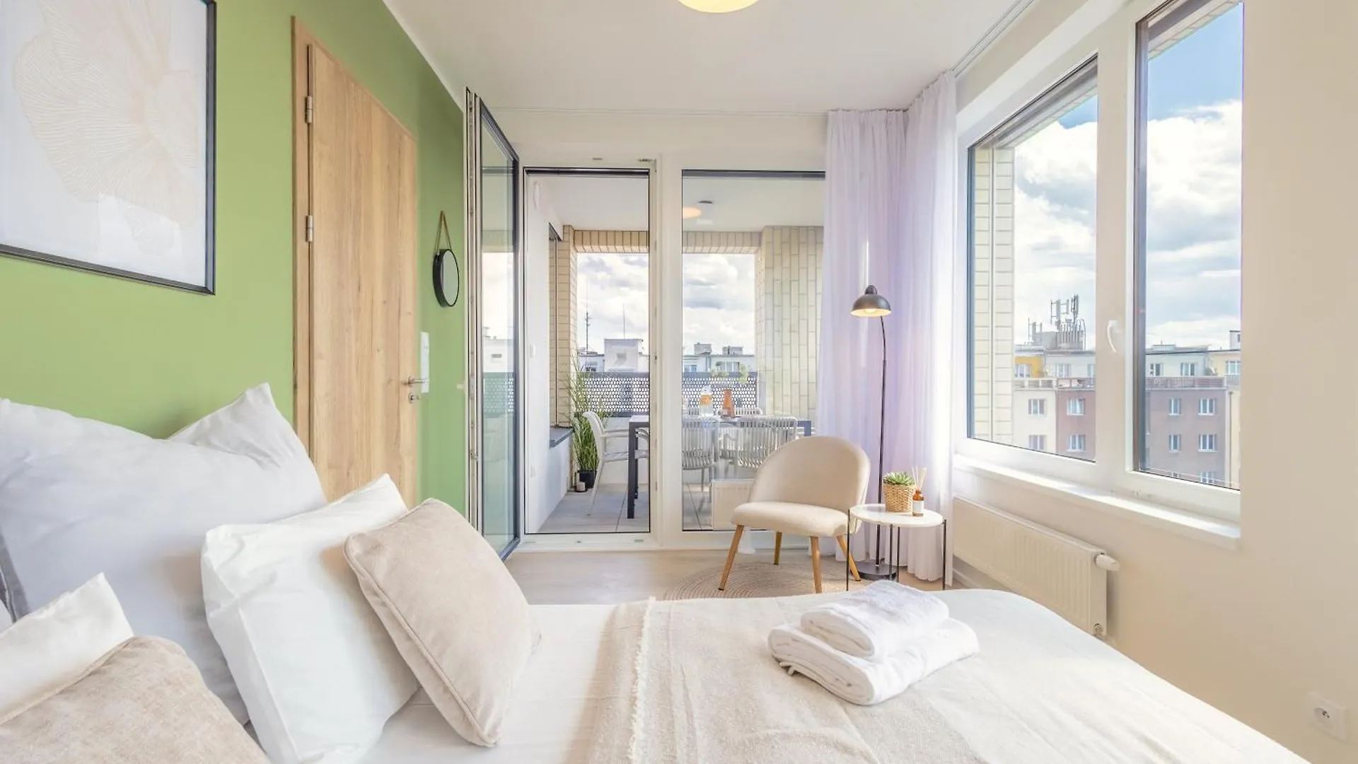Apartmán Bright 2Br - 7Th Floor, Balcony, Free Parking By Gravity Praha